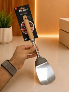 کفگیر استیل دسته بامبو شنگیا